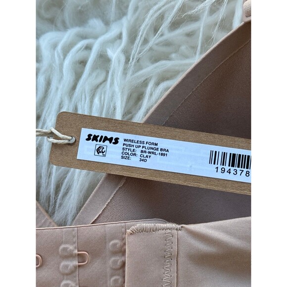 Skims Wireless Form Pushup Plunge Bra Clay Size 34D - Picture 8 of 8